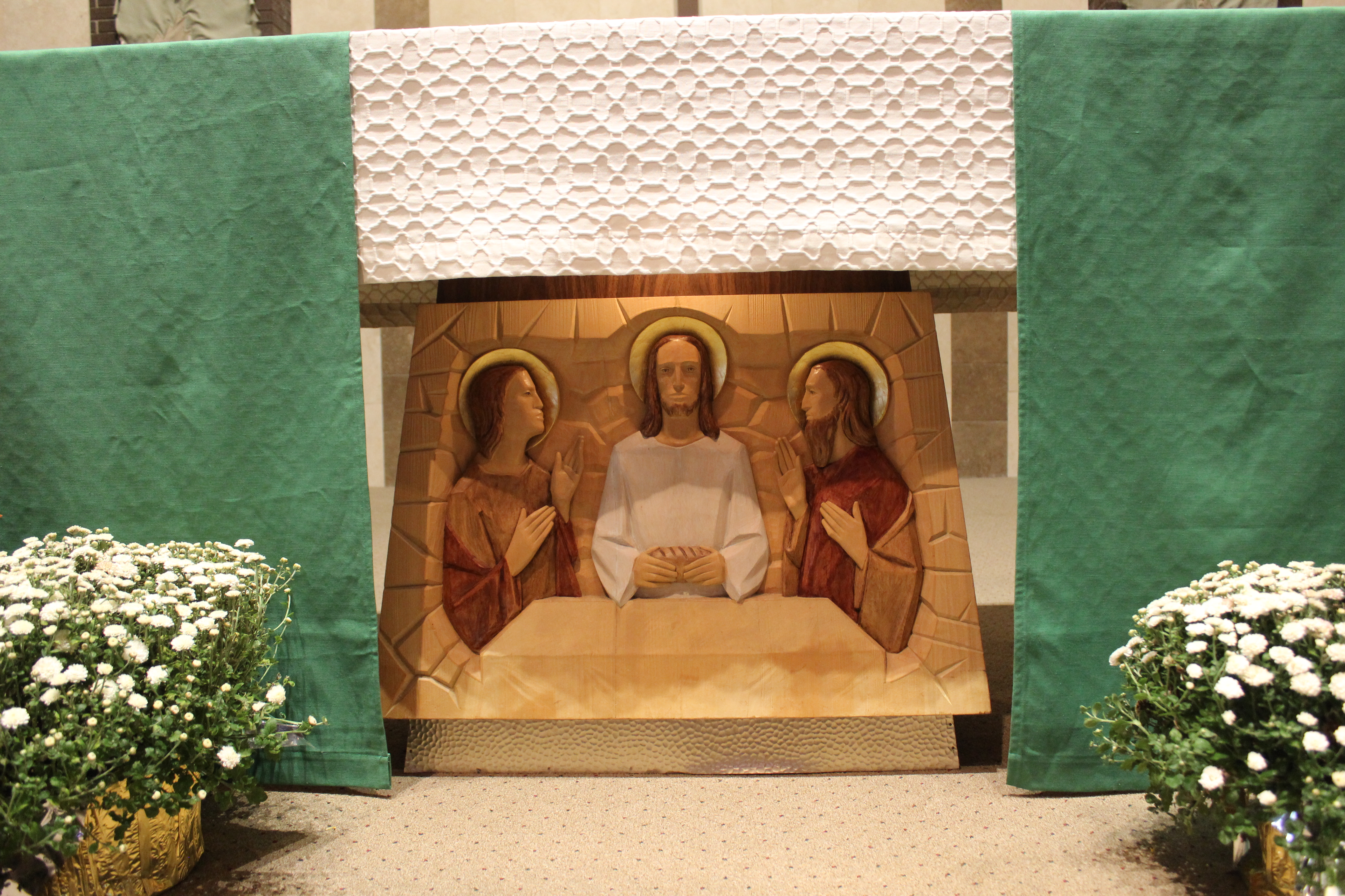 altar.JPG